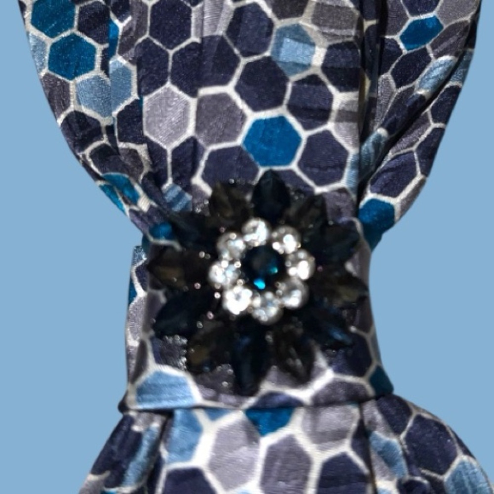 “Dainty Dapper”Blue Hexagon Patterned Necktie Nec… - image 4